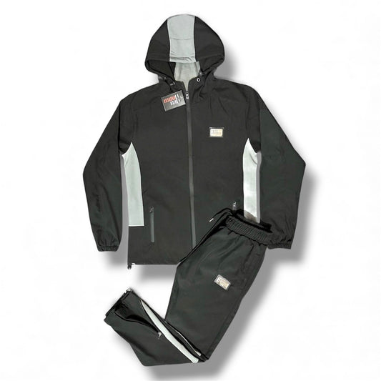 Winter Fleece Lined Tracksuit Black | Metal Plaque Collection